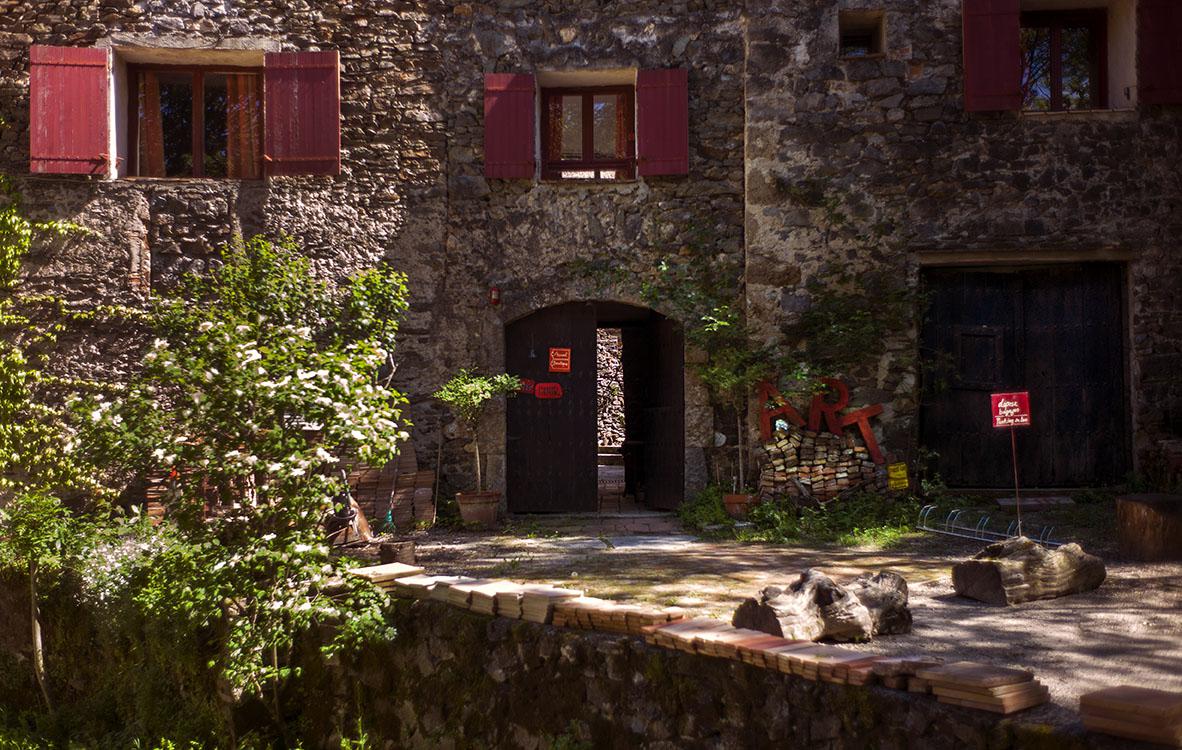 Gîtes et chambres d'hôtes au hameau de Vezenobres