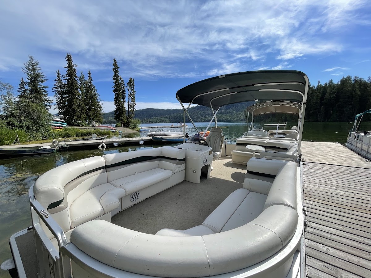 Eagle Island Resort at Lac des Roche