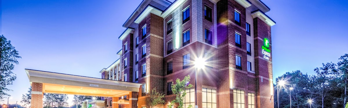 Holiday Inn Express & Suites Cleveland West - Westlake by IHG