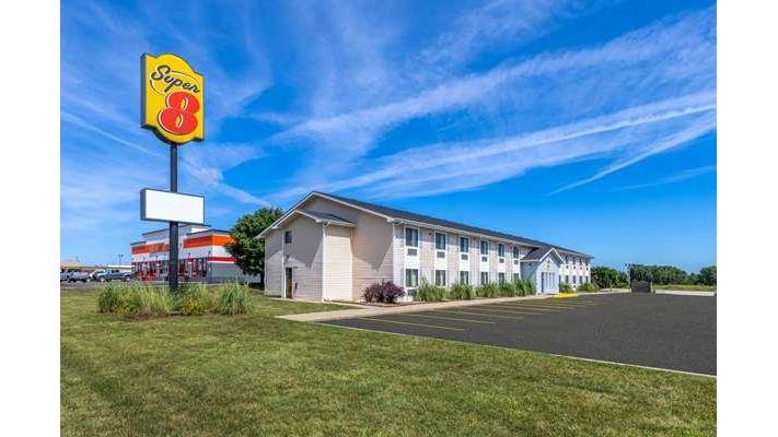 Super 8 by Wyndham El Dorado