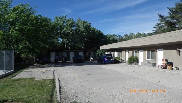 Parkway Motel