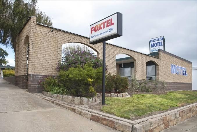 Hi-Way Eight Motor Inn