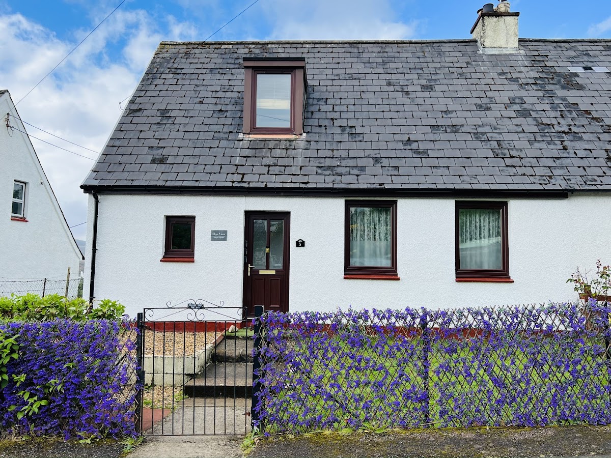 Skye View - Skye Bridge House