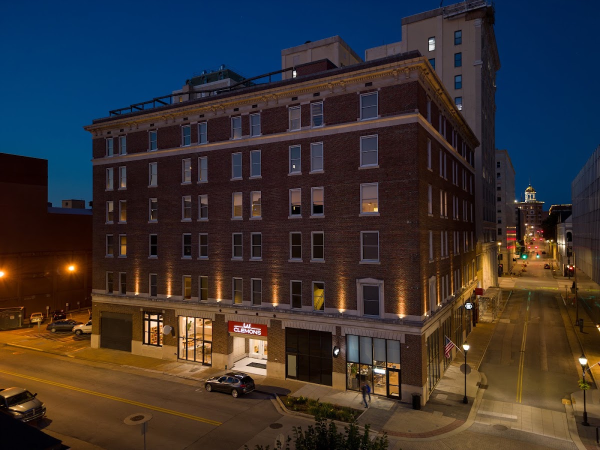 Hotel Clemons