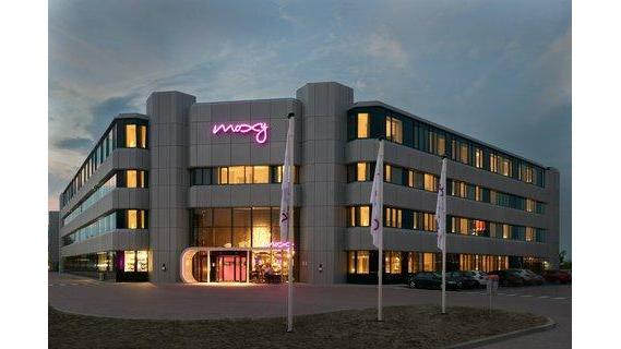Moxy Amsterdam Schiphol Airport
