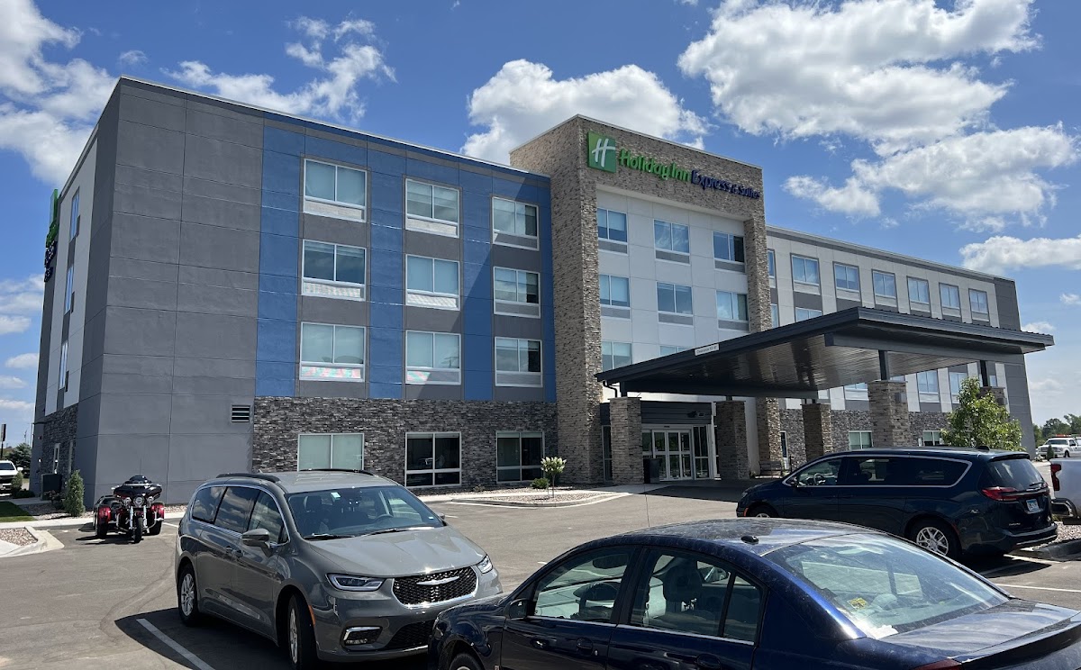 Holiday Inn Express & Suites Tomah by IHG