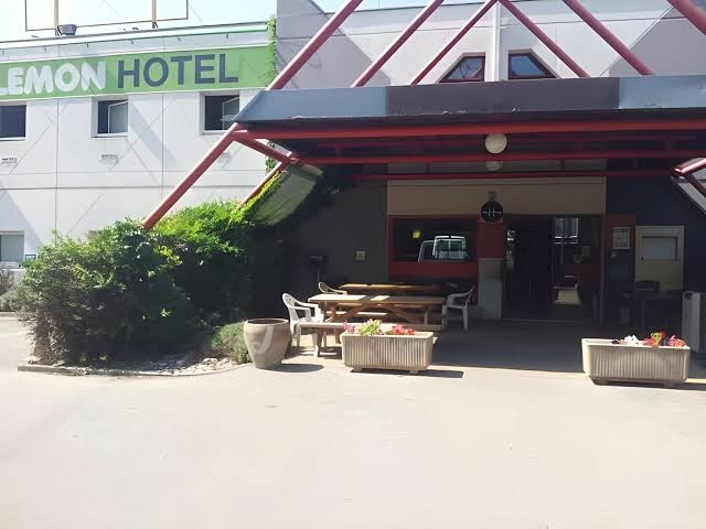 Lemon Hotels